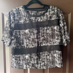 Express black and white Mid Crop Top